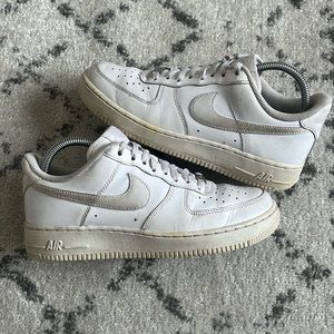 nike air force 1 tripple white shoes